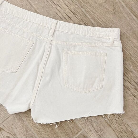 NEW Frame Le Grand Garcon Raw Hem Denim Short White Sz 34 - Picture 8 of 15